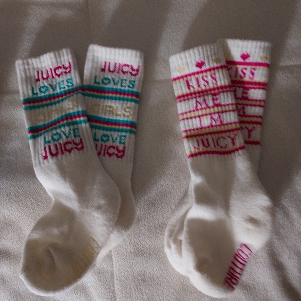 JUICY COUTURE Baby Girls 2 Pairs Knee High Socks Unknown Size NWOT